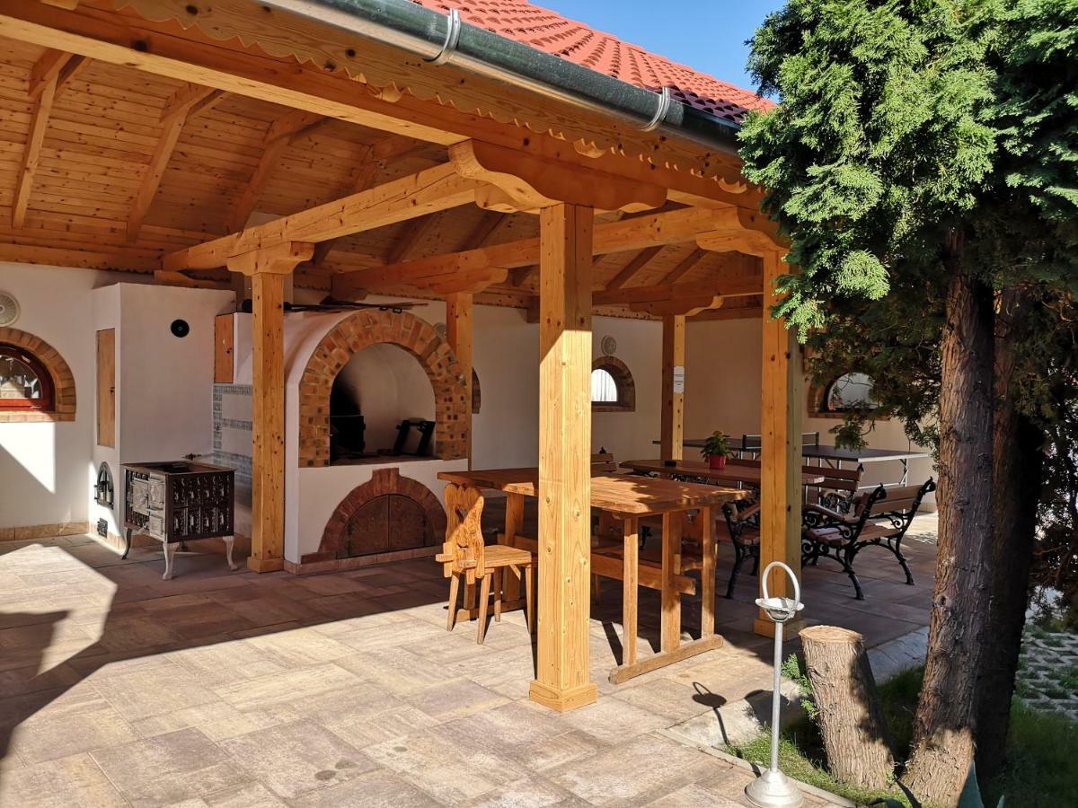 Bed and Breakfast Julia Panzio Hajdúszoboszló Exteriér fotografie